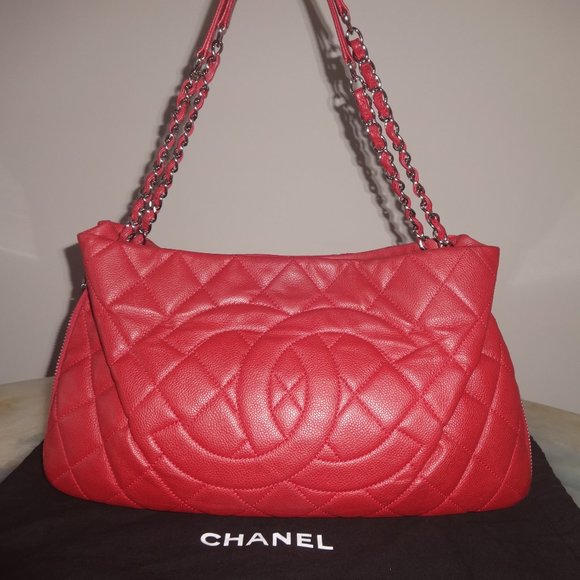 Chanel Shopping Expandable Zip Around Cc Caviar Leather Shoulder Bag - Picture 2 of 13